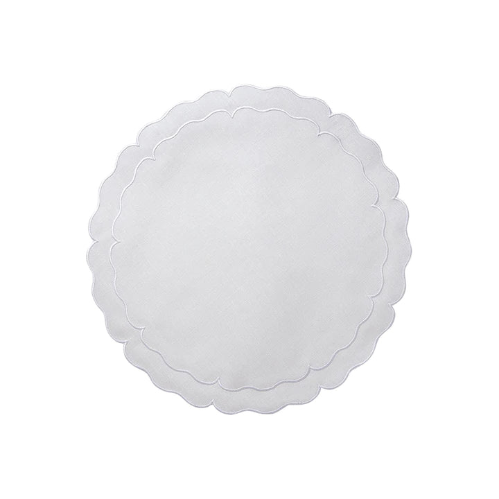 Linho Scalloped Round Placemat White / White  Set of 2