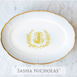 Weave Gold Oval Platter with Wreath Gold Monogram