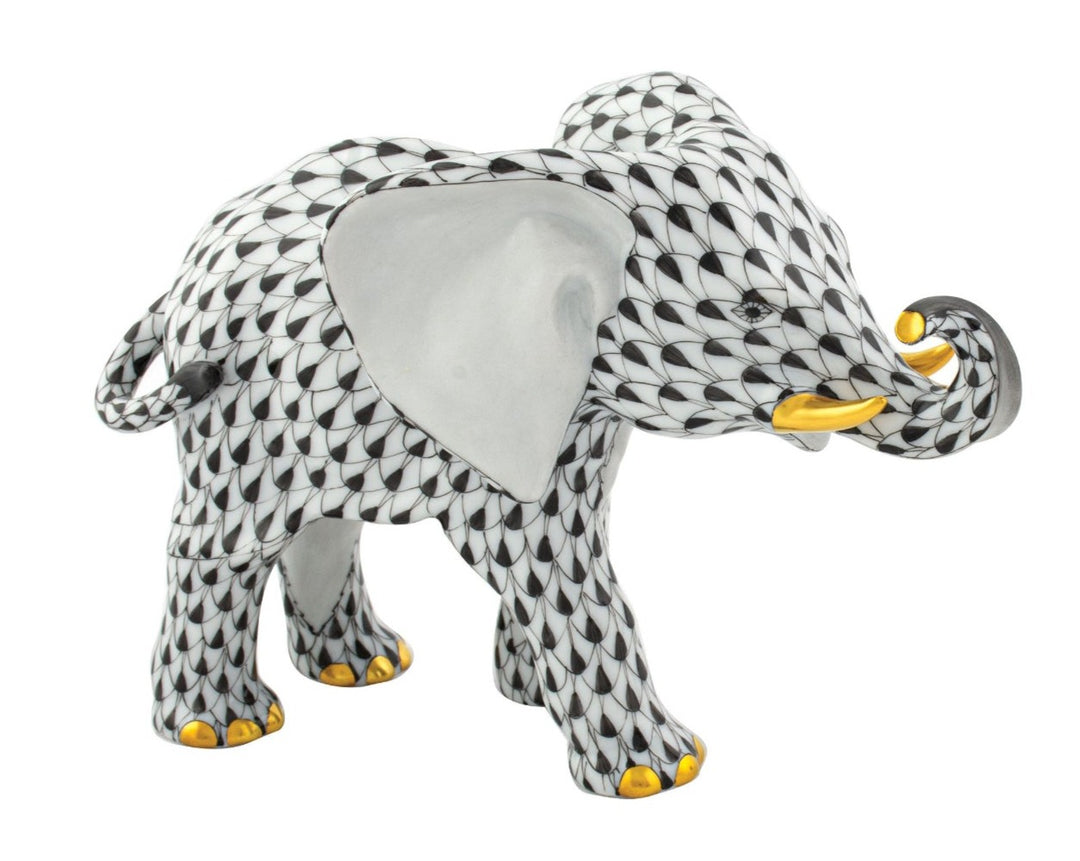 Fishnet Roaming Elephant Figurine, Black